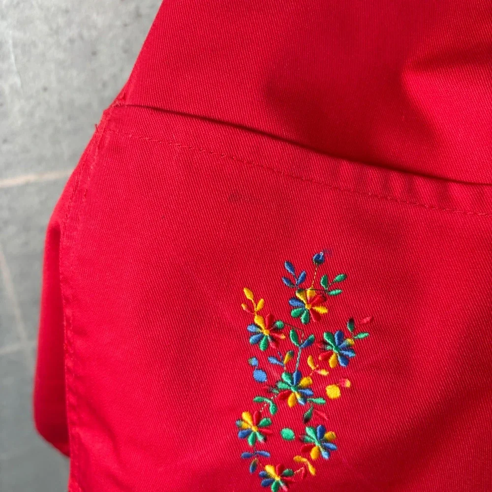 Dependability Bib Apron OS Red Floral Embroidered Pockets Twill‎ Workwear